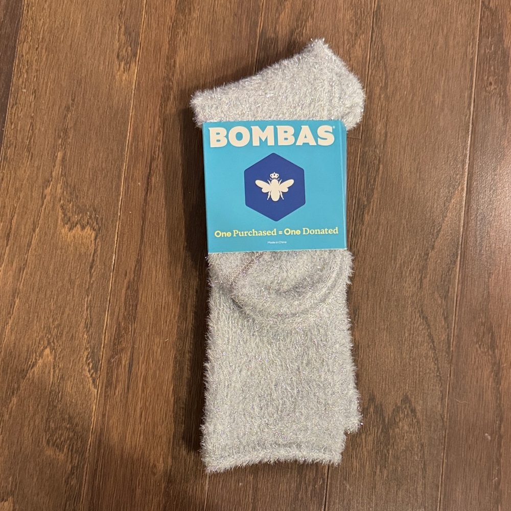 Bombas Fuzzy Calf Socks - Women’s 8-10.5 - Silver Sparkle